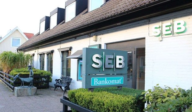 SEB stänger bankkontoret i Båstad