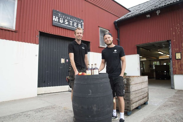 Efter sju år lanseras Kattviks första äppelsprit 