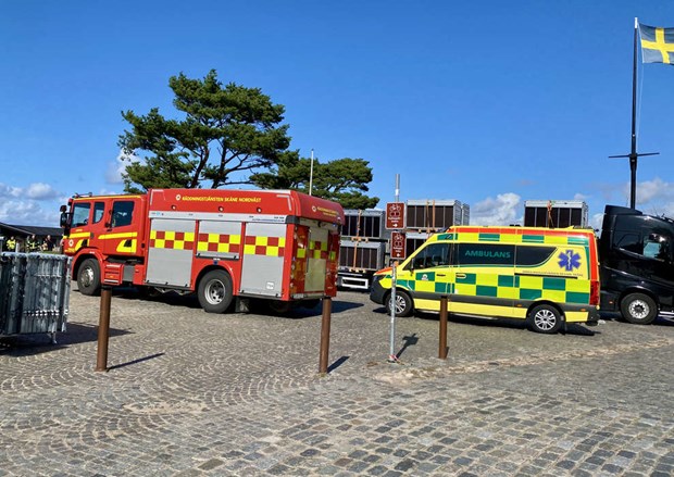 Turist skadade sig på badflotte och fick räddas Turist skadade sig på badflotte och fick räddas