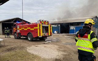 Våldsam brand utanför Grevie – stort räddningspådrag