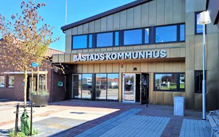 Varningsflaggor missades i 100-miljonersbygget