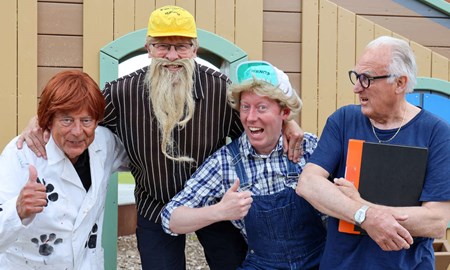 Svineri, skratt och grisskandaler väntar i sommar