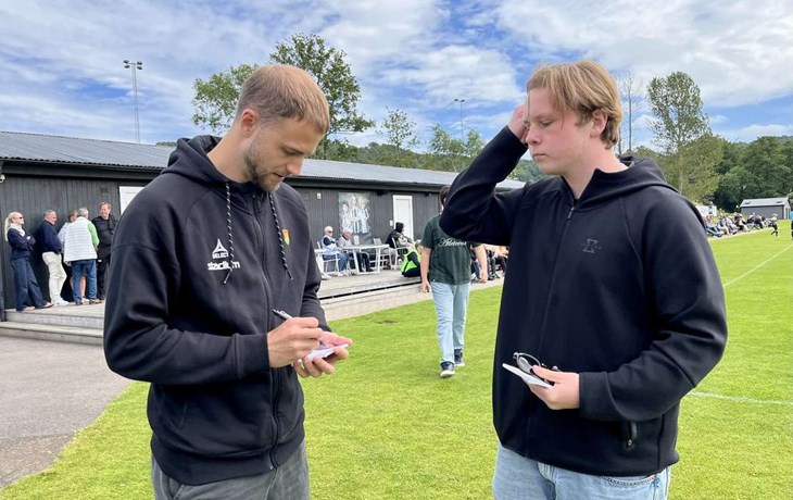 Gustav Lundgren var eftertraktad bland autografjägarna i Båstad. Foto: Johan Jönsson