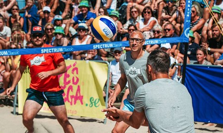 Kändisvolleyn gör comeback