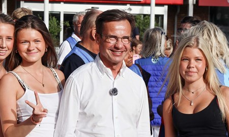Ulf Kristersson överraskade Båstadborna på torget
