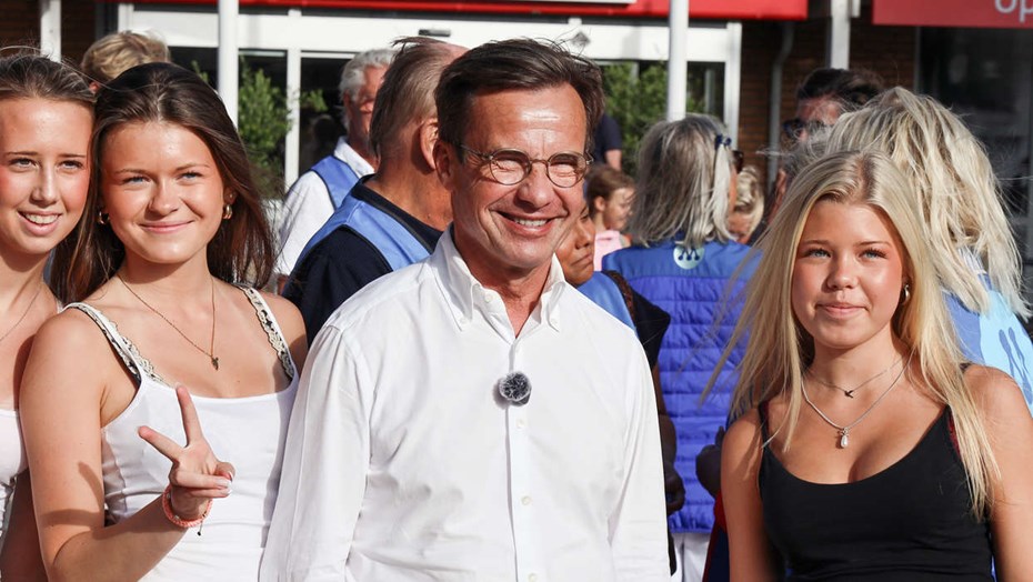 Ulf Kristersson överraskade Båstadborna på torget