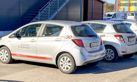 88 kommunbilar ska bytas ut – elomställningen kostar 1,85 miljoner extra