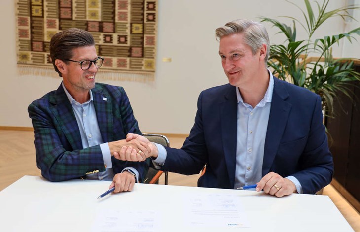 Mycket arbete är redan gjort och nu ska det sista göras så vi får en ny åvc på Bjäre. Båstads kommun och NSR är nöjda att ha kommit så här långt nu. Foto: Peter Jakobsson