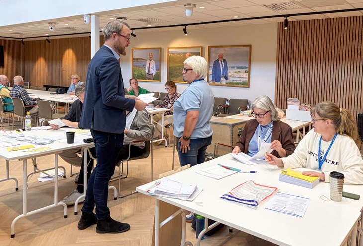 Kanslichef Olof Nilsson höll koll under onsdagsräkningen. Foto: Peter Jakobsson
