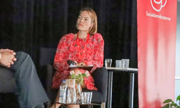 Skrällen: Nathalie kryssar sig in i fullmäktige