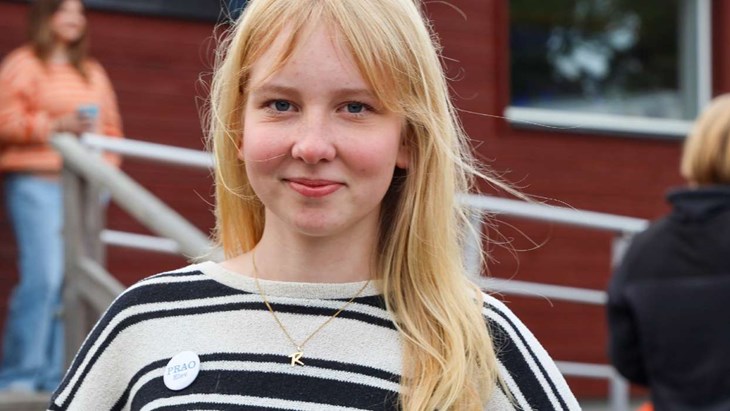 Musteriet är en viktig plats för 15-åriga Ronya att besöka med sina vänner. Foto: Peter Jakobsson