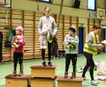 Snabbaste tjejerna på 1 km. Foto: Peter Jakobsson